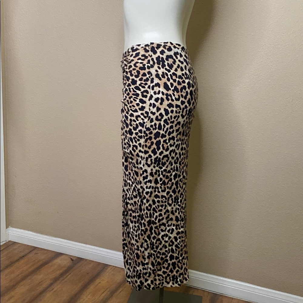 H&M leopard slit front shirred viscose maxi skirt 🐆💕6 - Picture 7 of 12